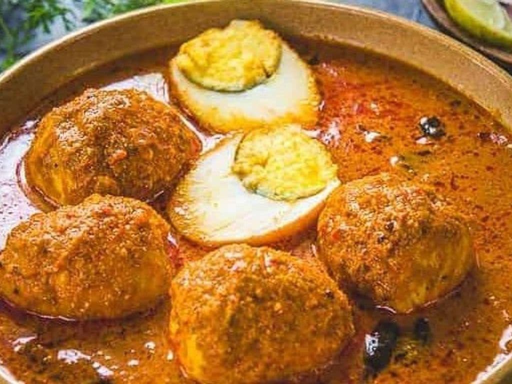 Hyderabad Egg Curry