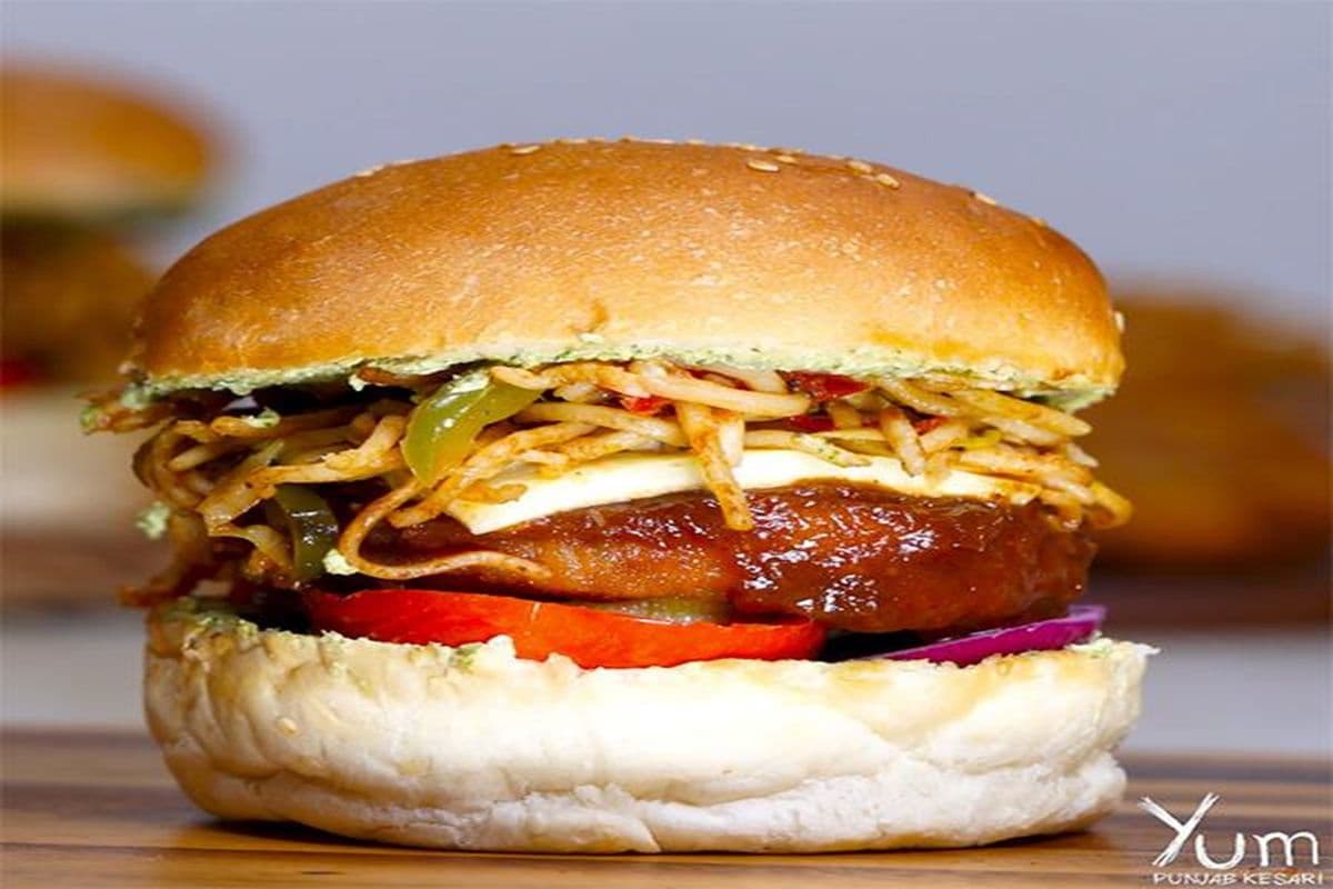 Veg Noodles Burger