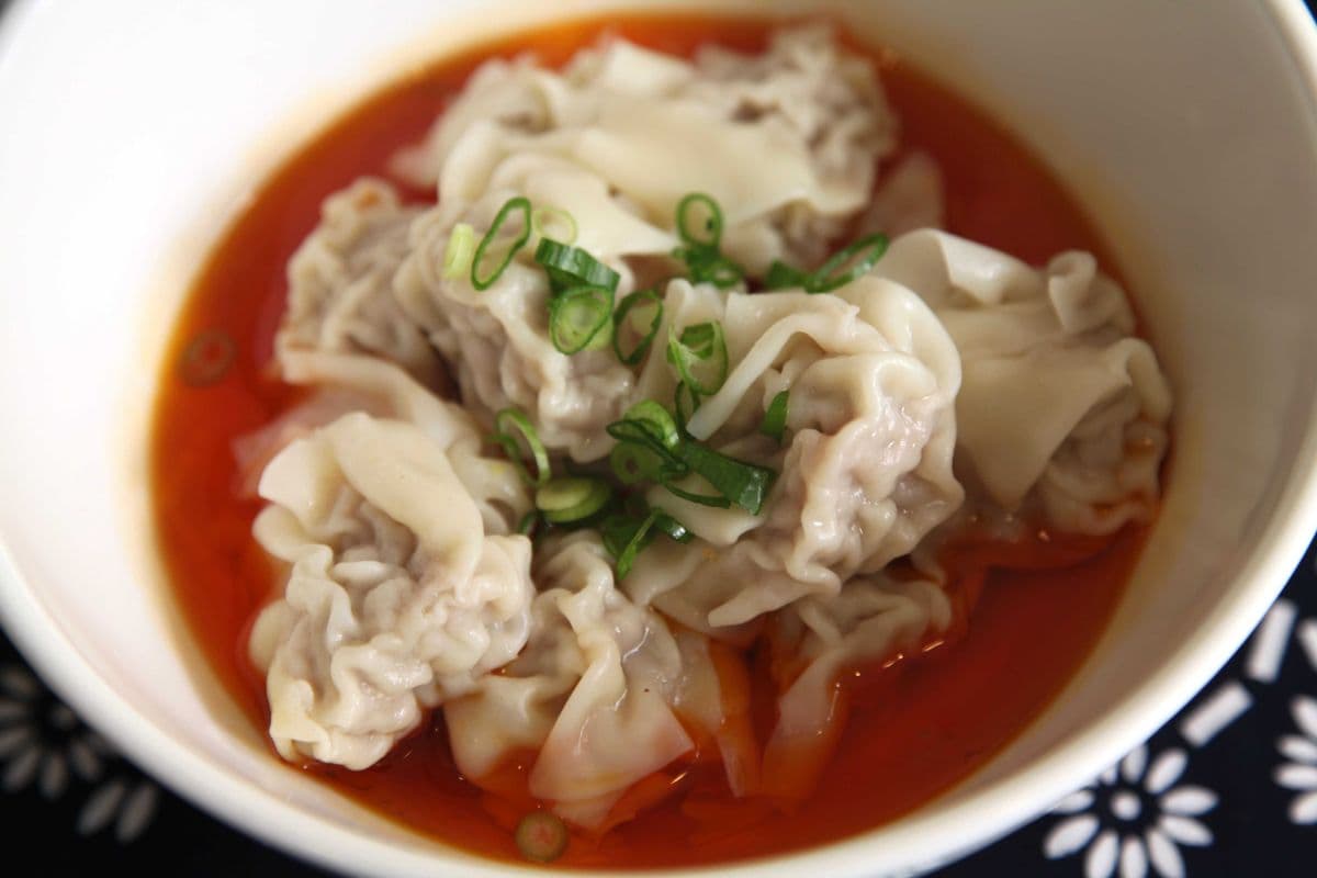 W2. Handmade Spicy Wonton (12 pcs)