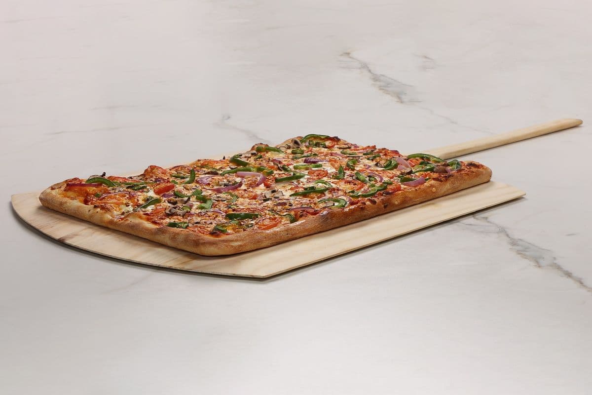 21'' x 15'' Party Super Hot Veggie Gourmet Pizza (24 Slices)