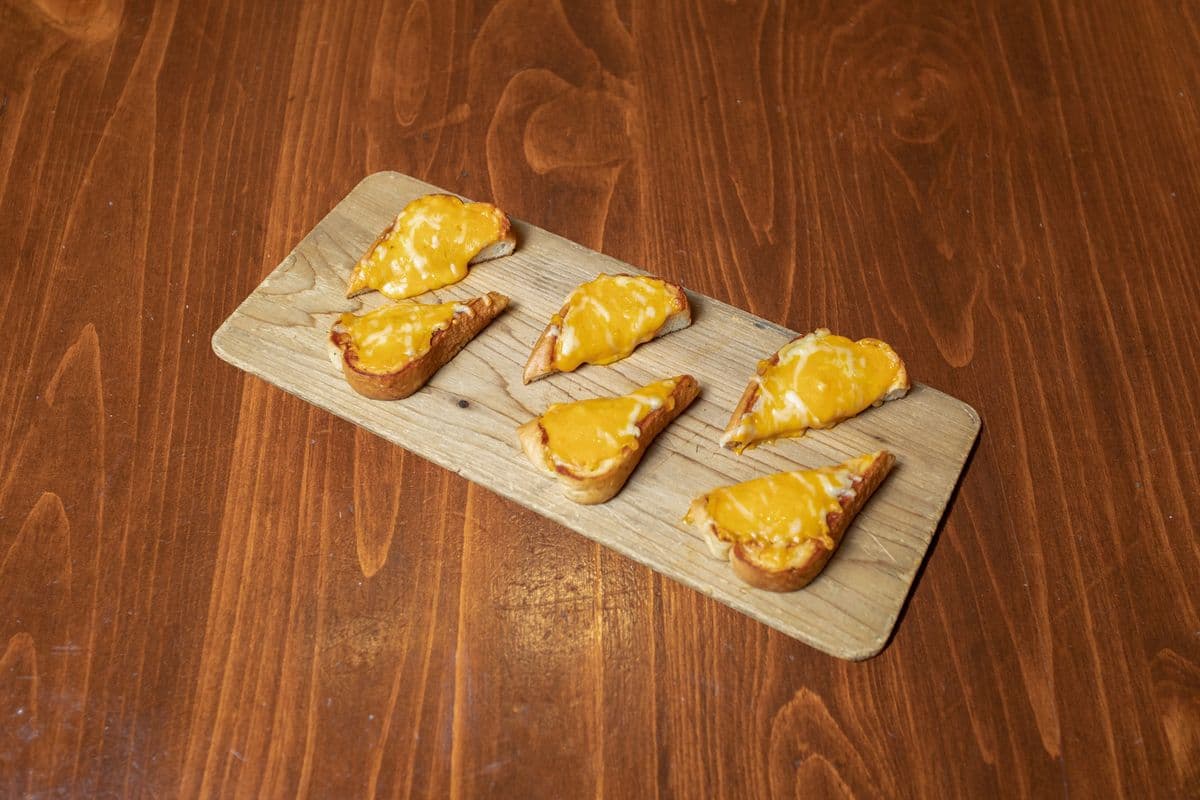 Garlic Bread with Cheese
