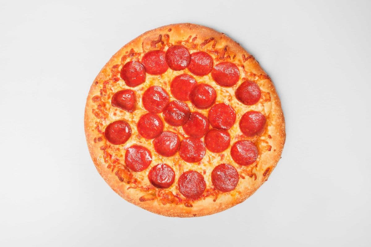 Large Pepperoni Pizza