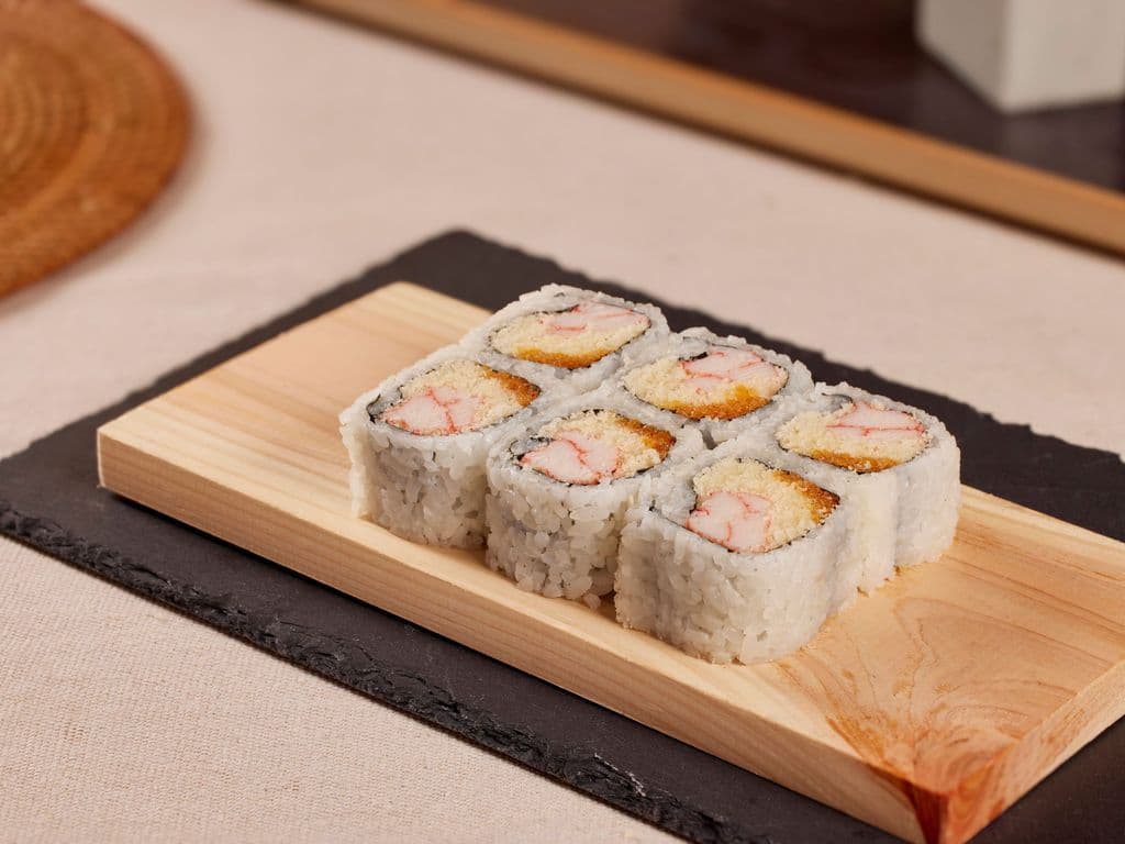 Spicy Crab Roll (8pcs)