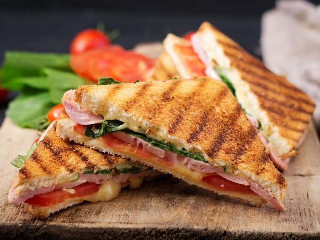 PANINI AU JAMBON FUMÉ / SMOKED HAM PANINI