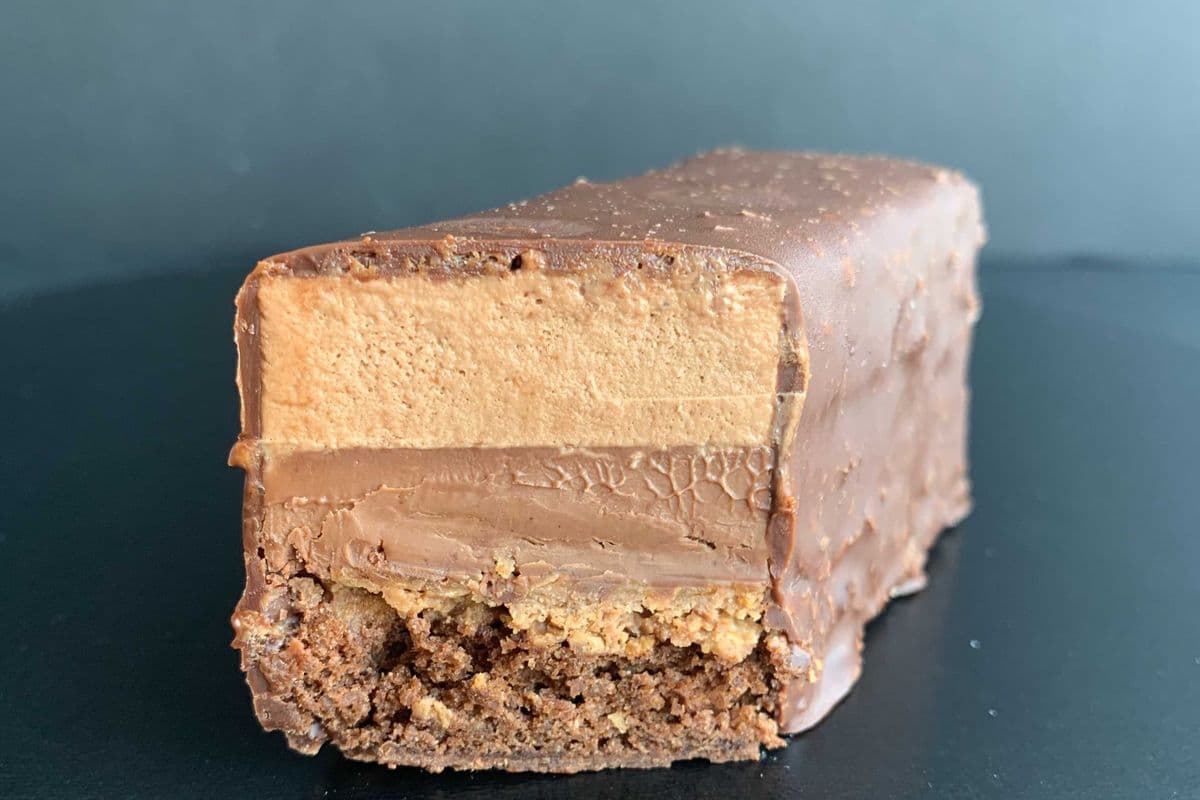 Chocolate Truffle Dessert (Size 9*3*4 cm.)