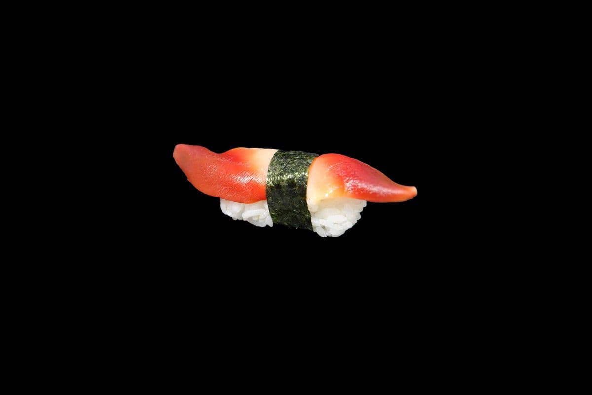 Hokkigai (Surf Clam) Nigiri