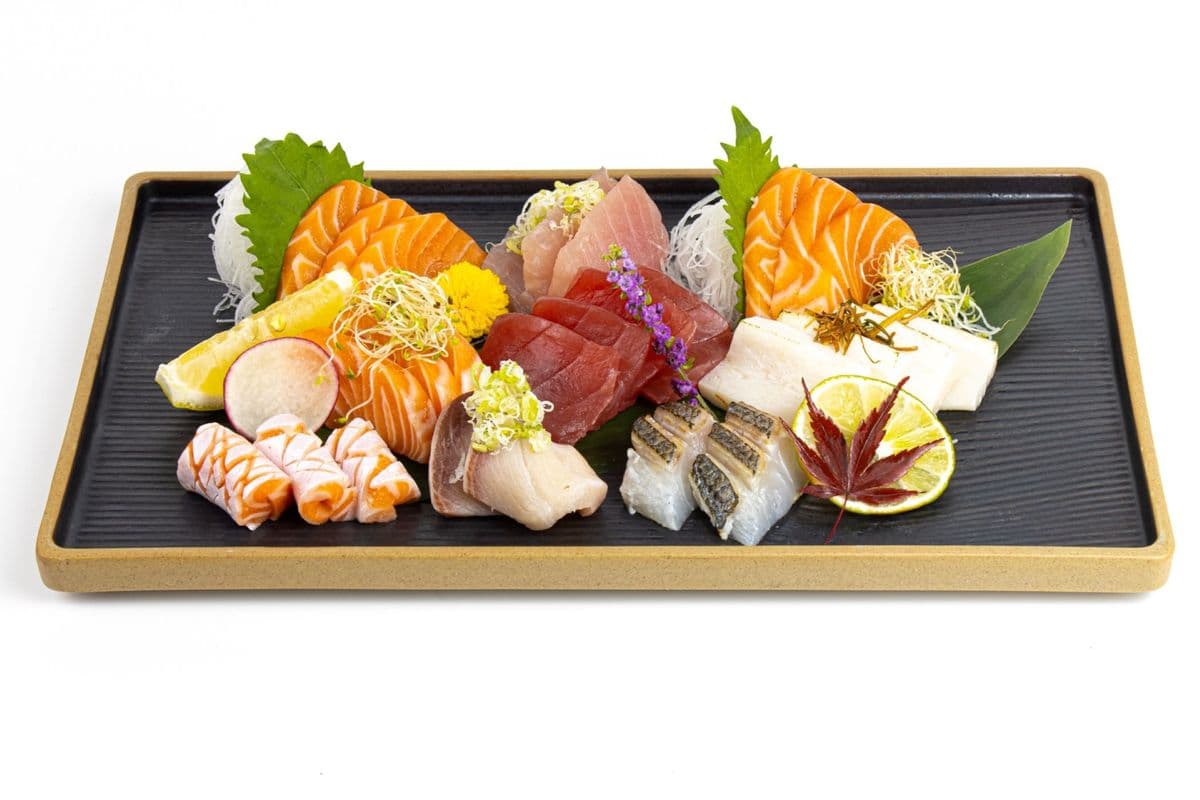 Small Sashimi Tray (25 Pcs)