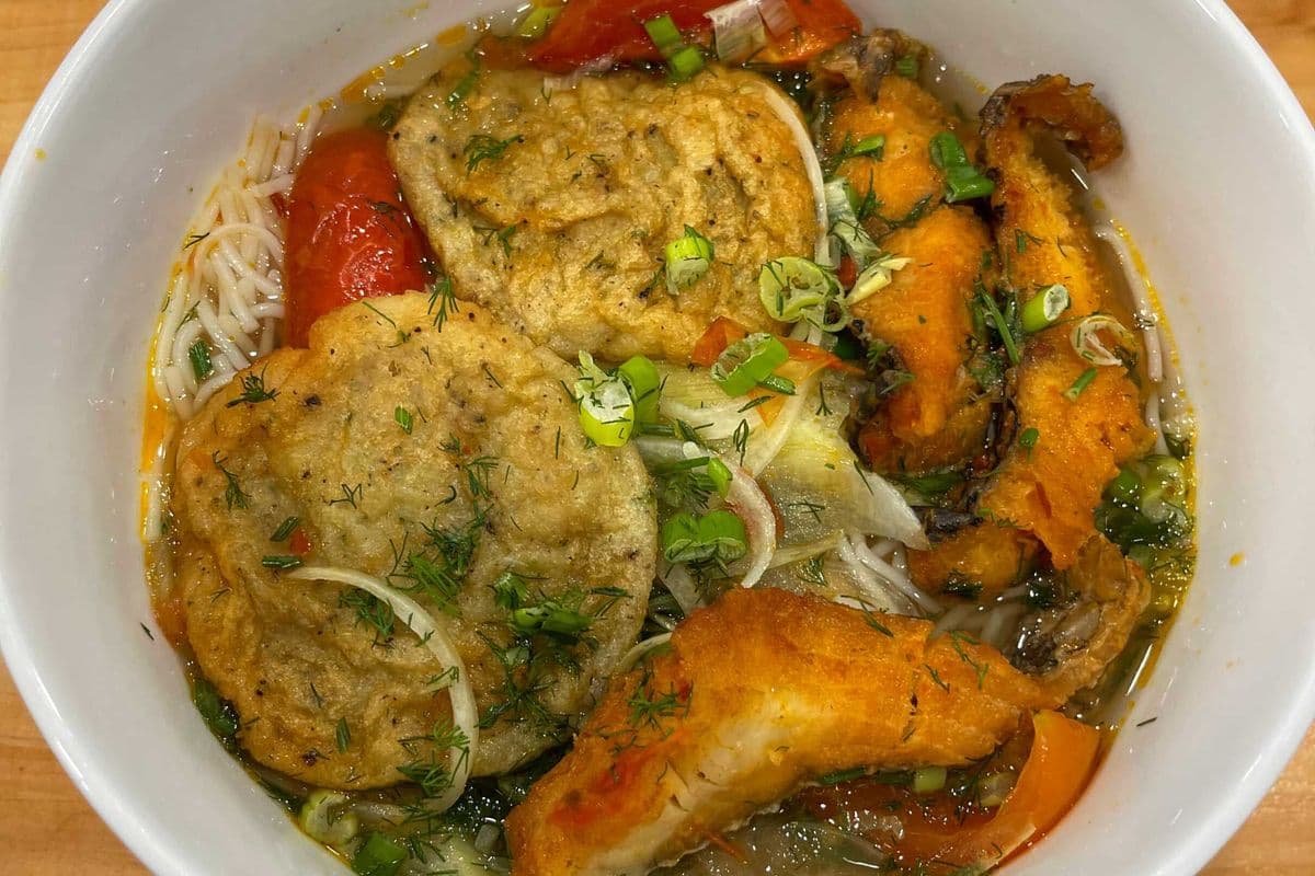 13. Bún Cá Cay (Spicy Rice Noodle in Soup with Fish Cake)
