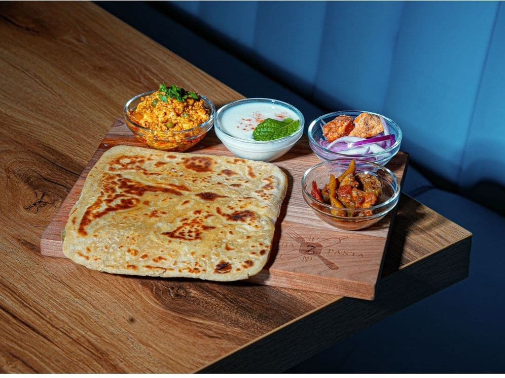 Paneer Bhurji With 2 Plain Paratha - OO