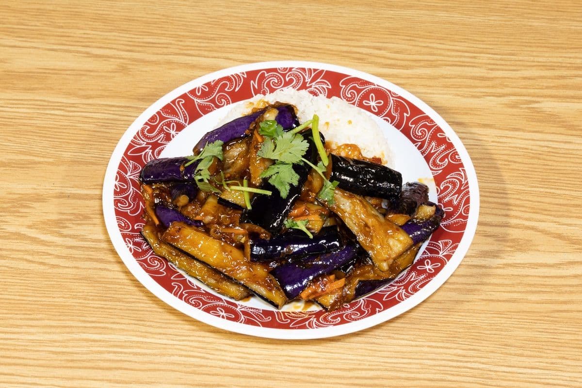 E3. Spicy Fish-Flavoured Eggplant on Rice