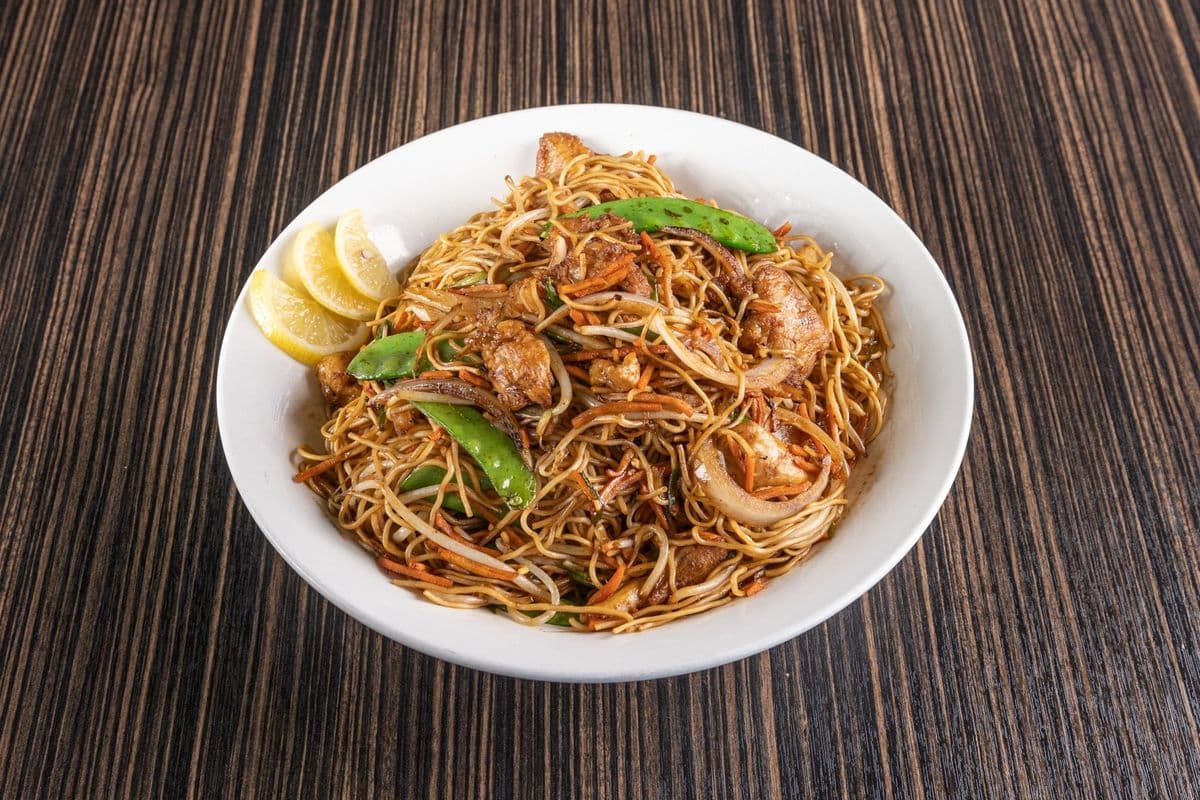 Chow Mein Stir Fry (Lo-Mein)