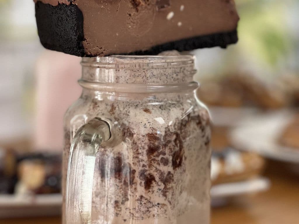 Godiva Cake Shake