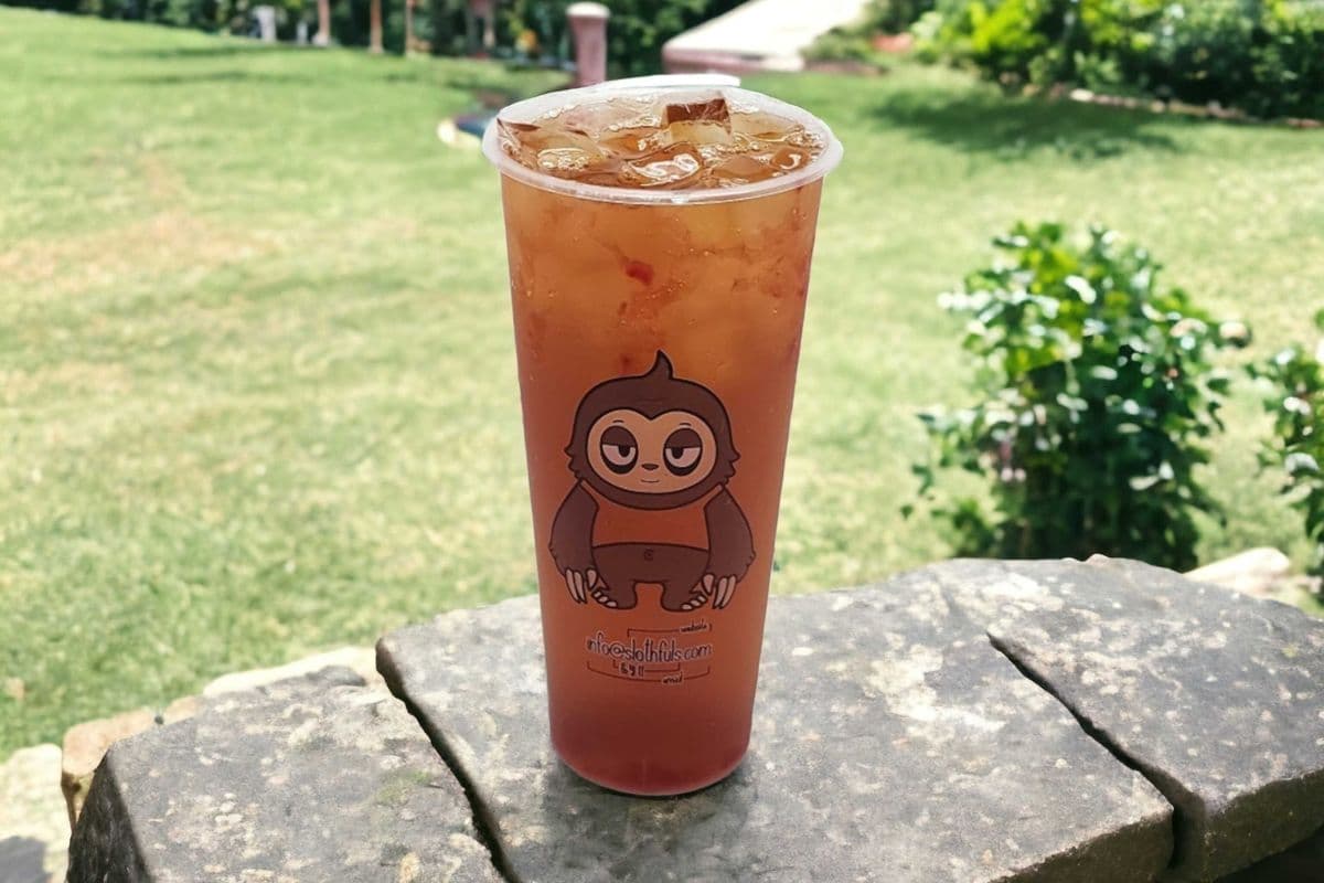 H09. Strawberry Red Tea