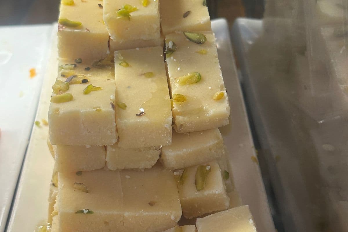 Khoya burfi (1 pound)