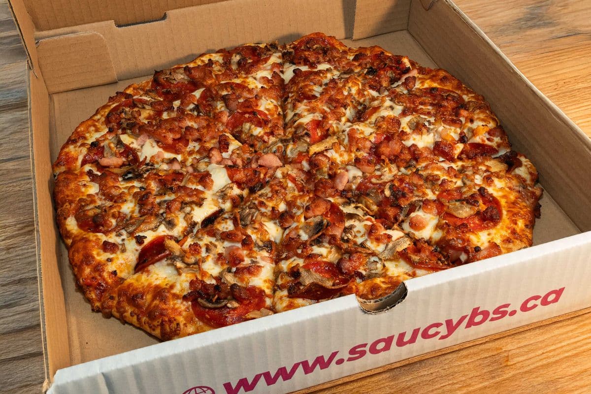 Medium We the North Pizza