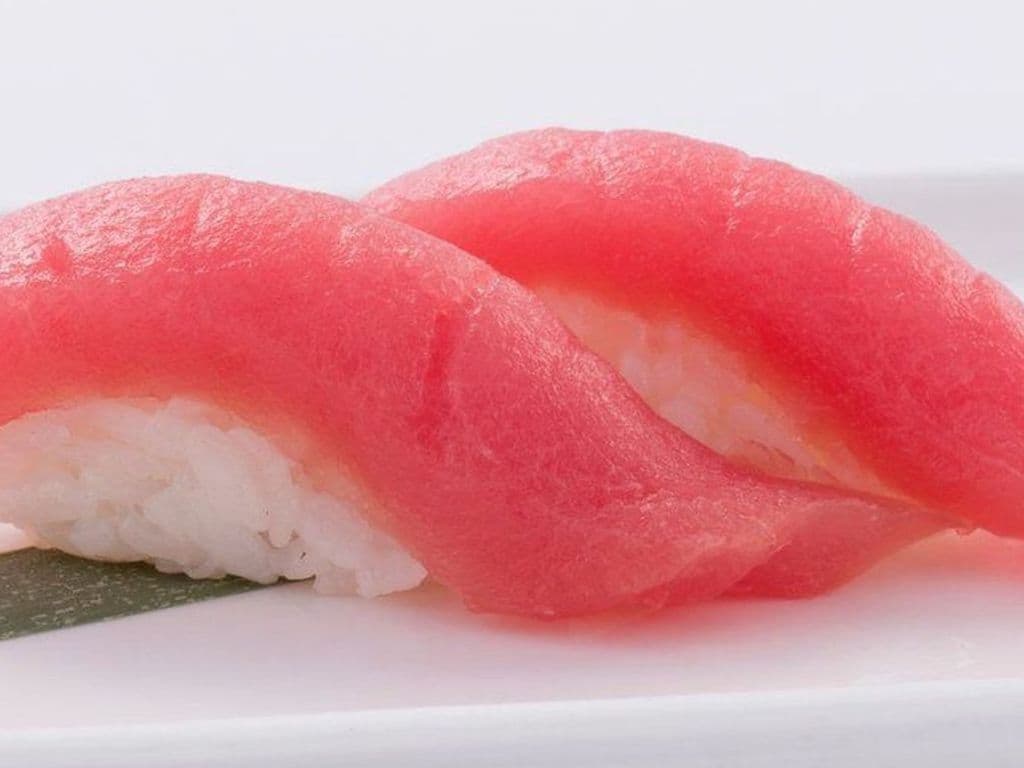Red Tuna Sushi (2pcs)