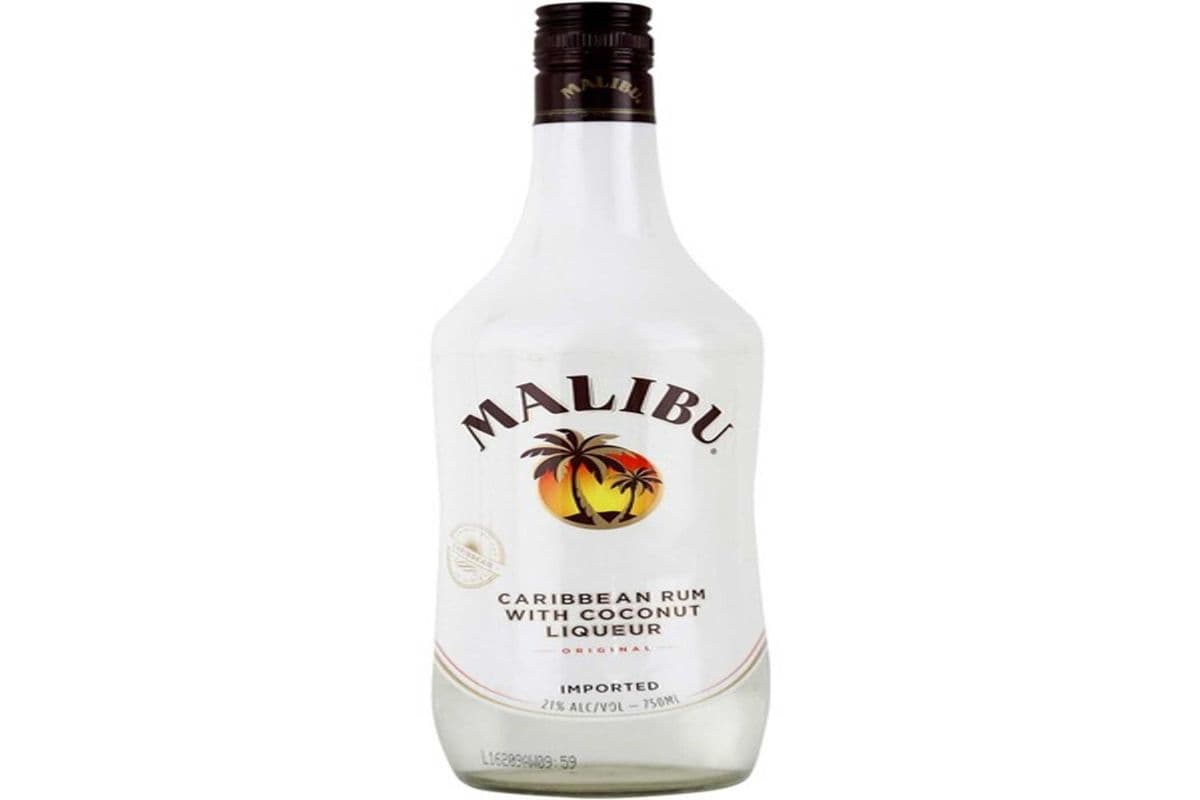 Malibu Coconut Rum (1 x 750 ml)