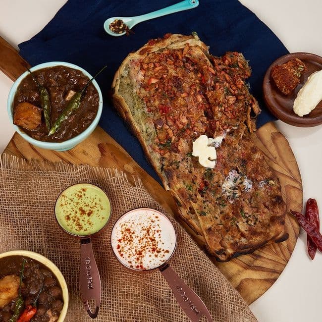 CHICKEN TIKKA PATTY KULCHA