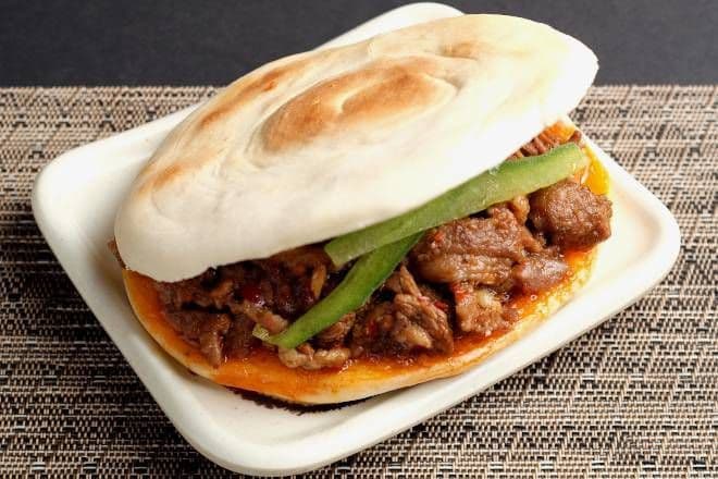 Cumin Beef Burger 孜然炒牛肉夹馍