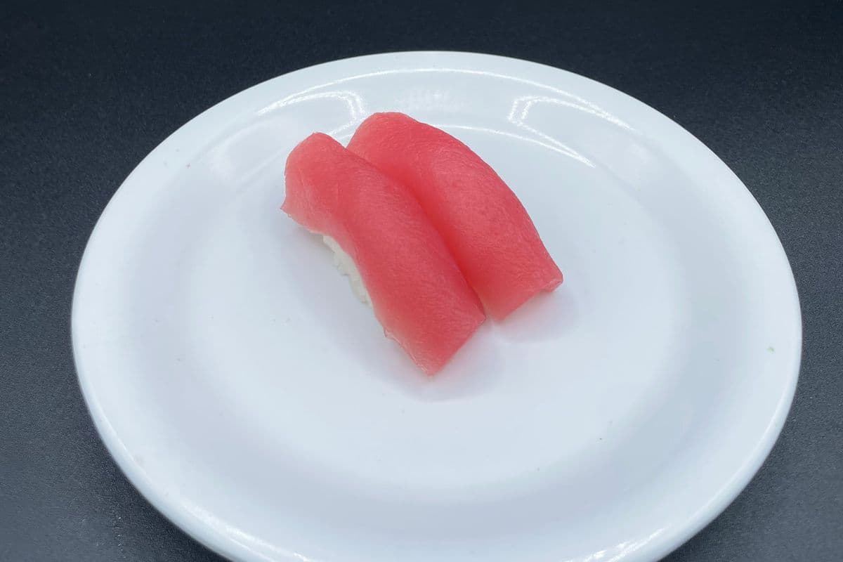 304. Red Tuna (Maguro) Sushi (2 pcs)