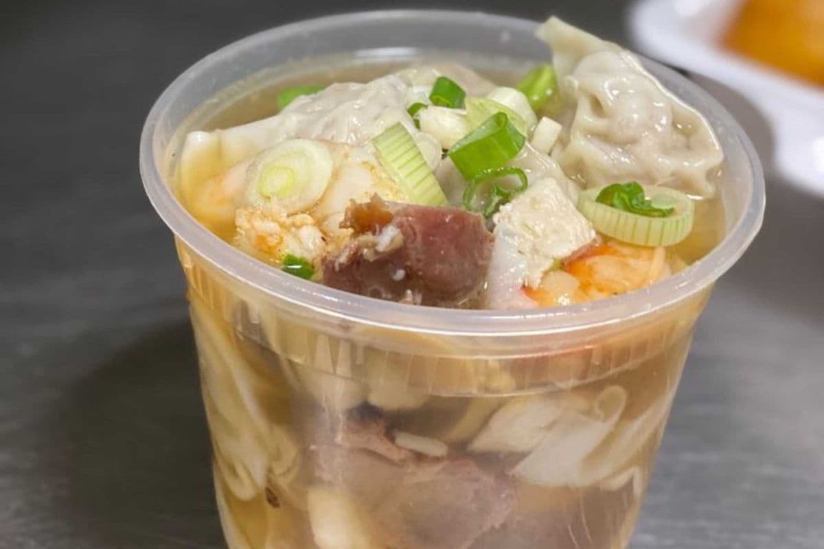 Deluxe Wonton Soup