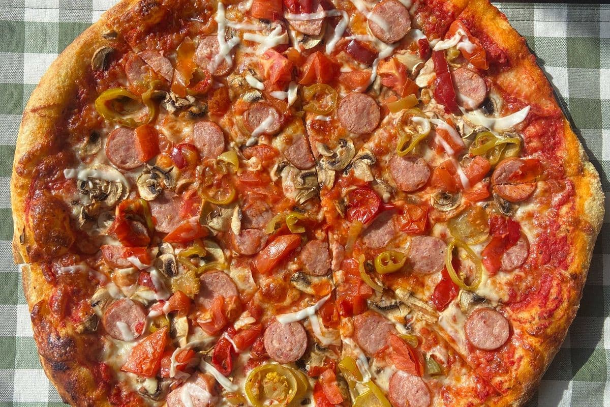 16" SawMill Sid Pizza