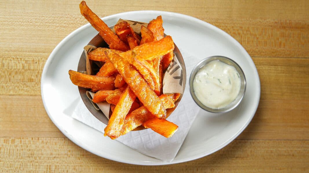 Sweet Potato Fries & Garlic Dip