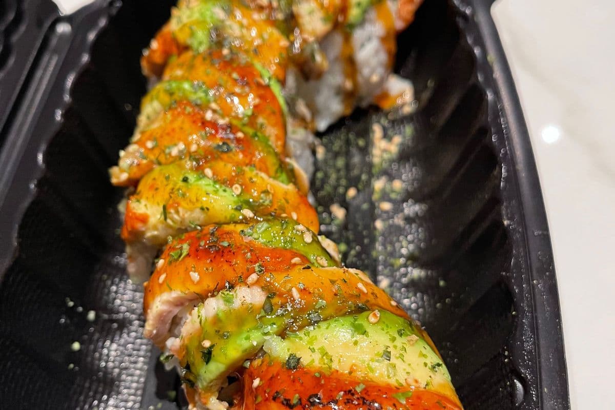 Black Dragon Maki (10 pcs)