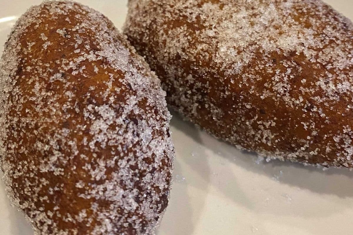 Plantain Empanada / Empanada de Platano