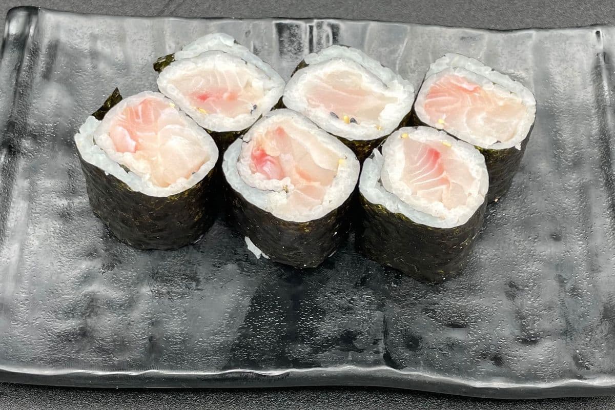 403. Red Snapper (Tai) Hosomaki (6 pcs)