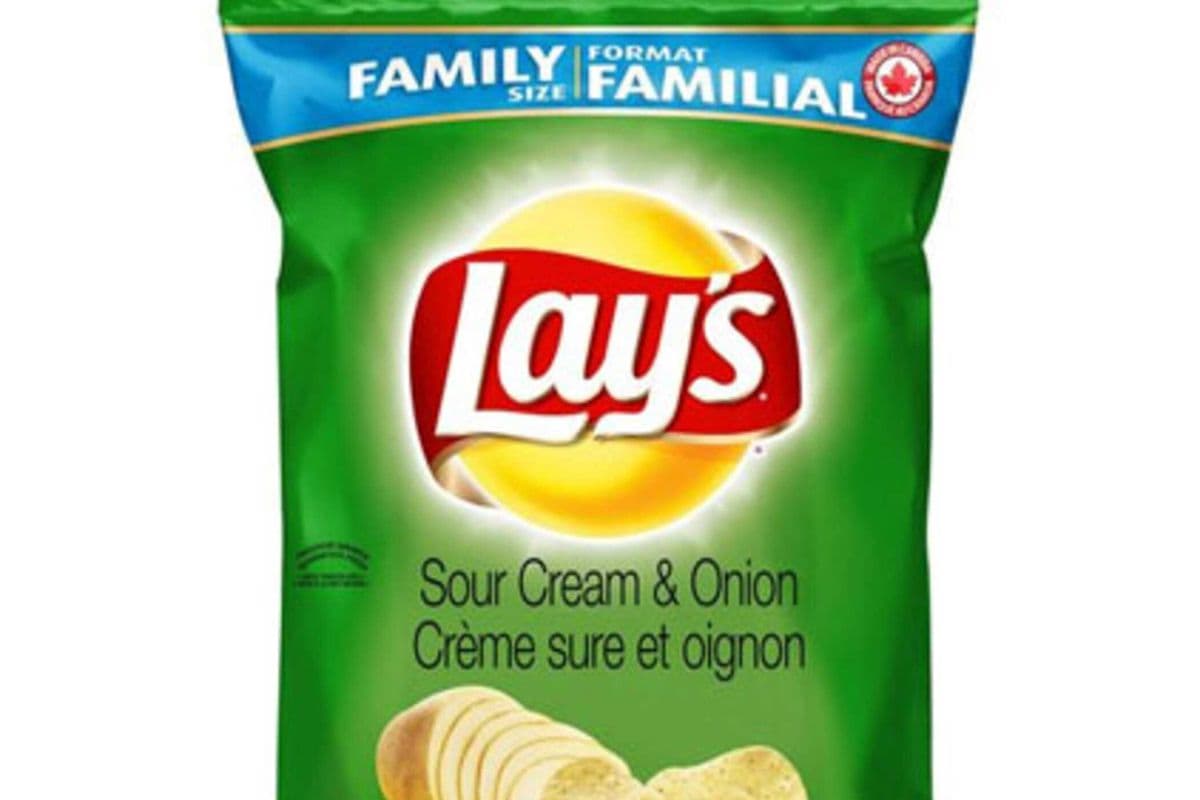 Lays Sour Cream N' Onion (235 g)