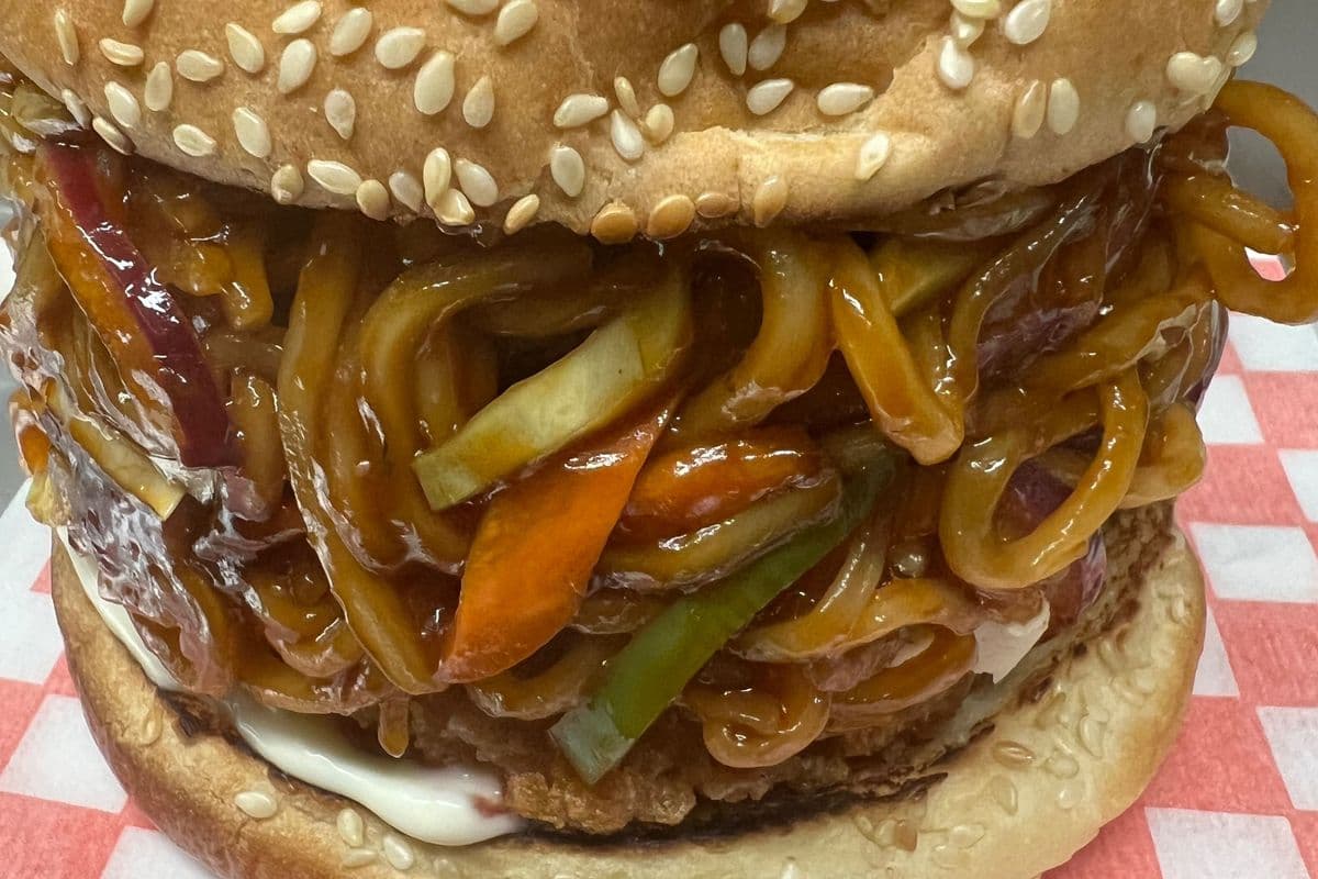 Veggie Noodle Burger