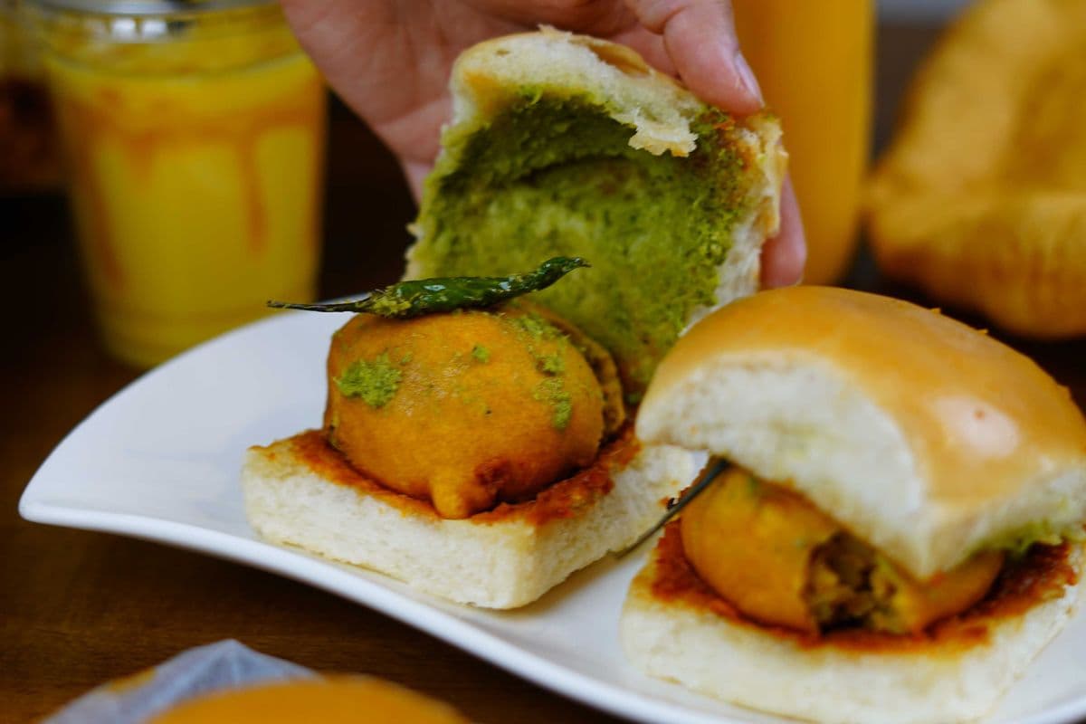 Vada Pav (2)