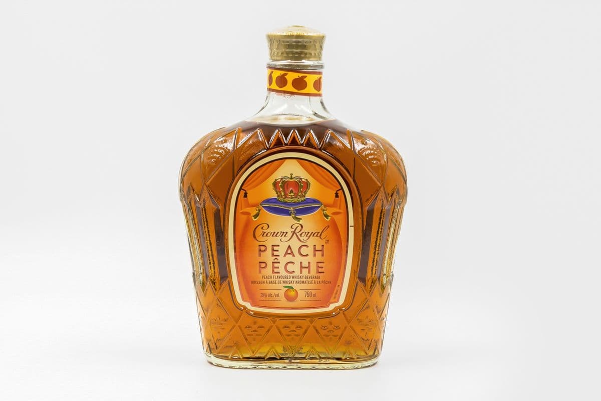 Crown Royal Peach (750ml) (1 x 750 ml)