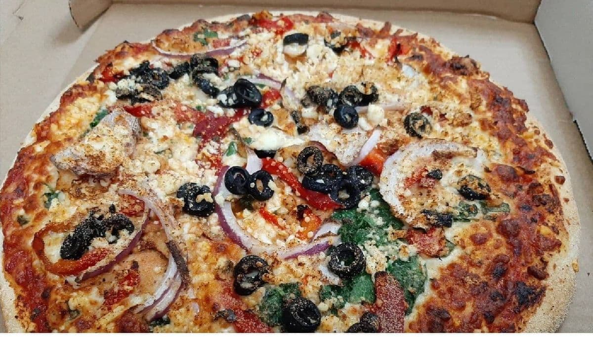 Extra Large Mediterranean Pizza