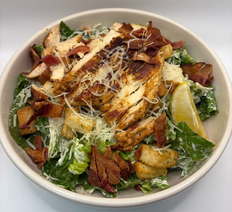 CHICKEN CEASAR SALAD