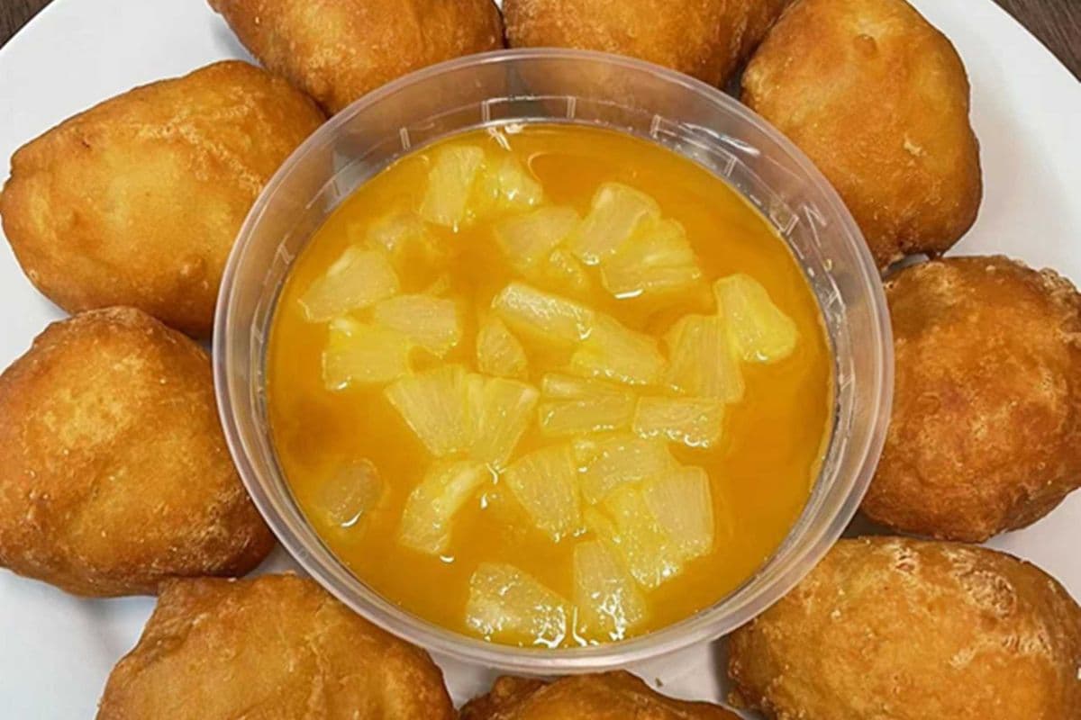 15. Pineapple or Sweet-and-Sour Chicken Balls (14 pcs)