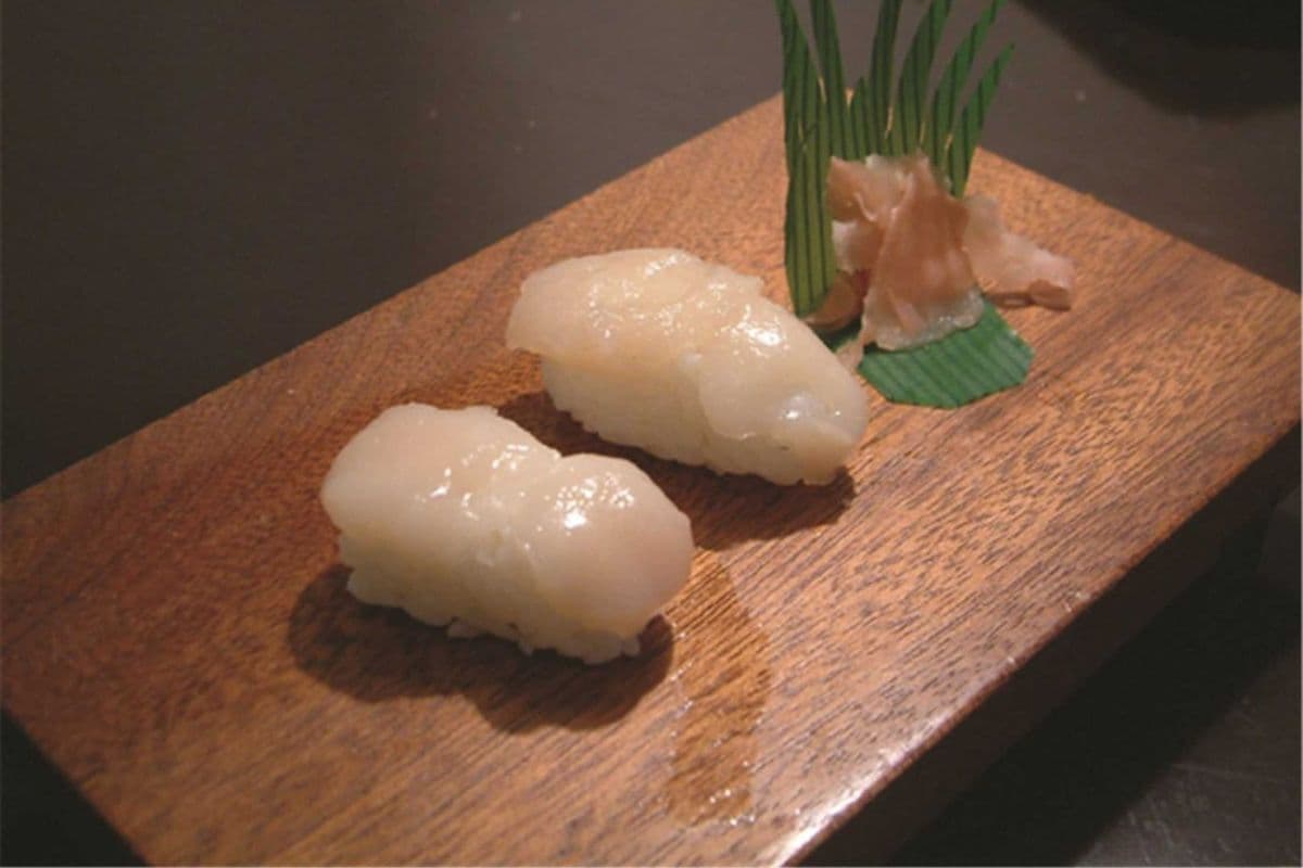 Hotate (Scallop) Nigiri (2 pcs)
