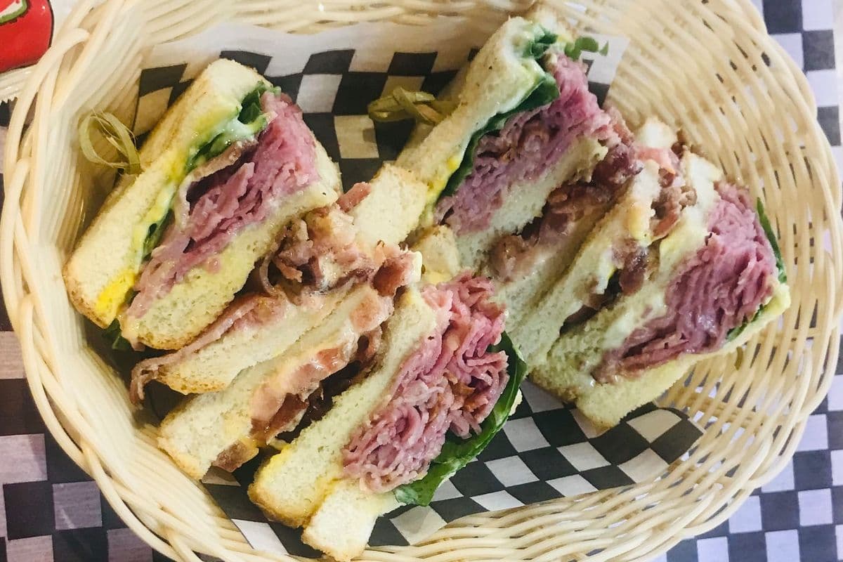 Smoked Meat Club Sandwich
