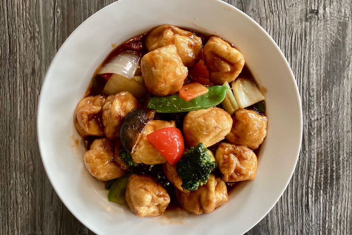 Braised Tofu with Veggies and Shiitake Mushrooms