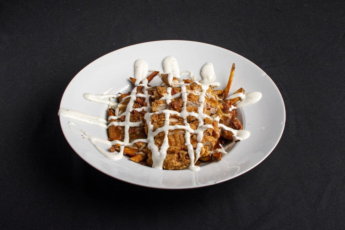 Crispy Chicken Bacon Ranch Poutine