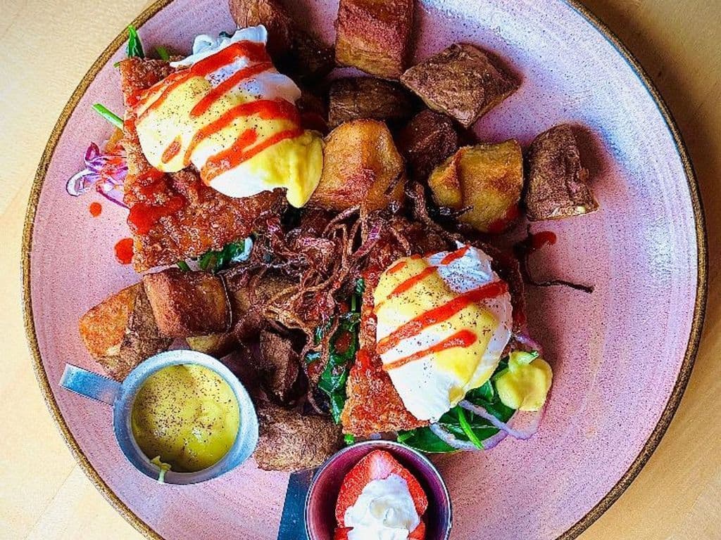 Hot Honey Fried Chicken Benny - OO