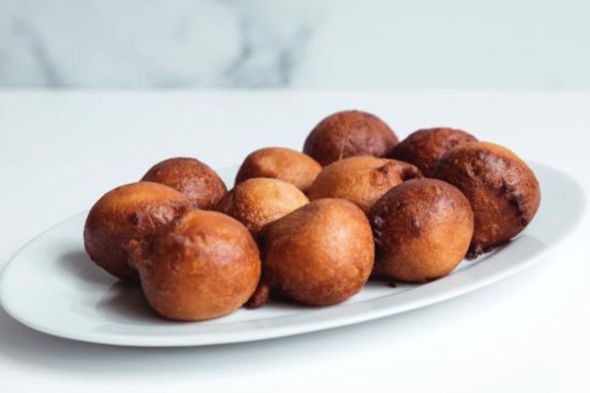 Beignets (10) / Doughnuts (10)