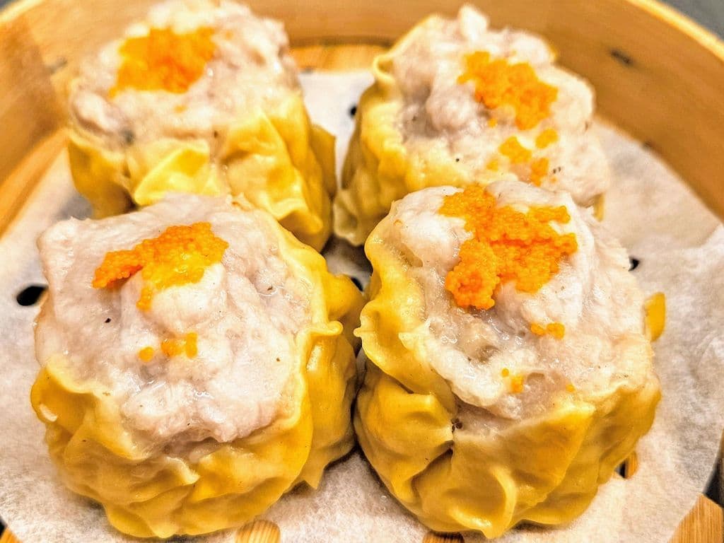 ST2 Pork & Shrimp Dumpling 黃袍魚籽燒賣皇