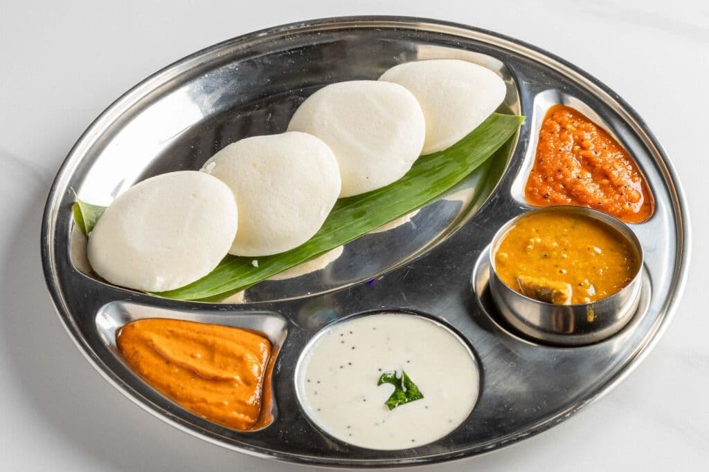 1. Soft Idli (3 pcs)