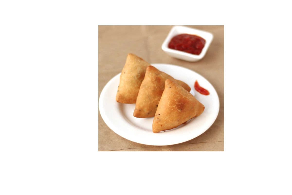 3 Veg Samosas+ 1 DIPS $7