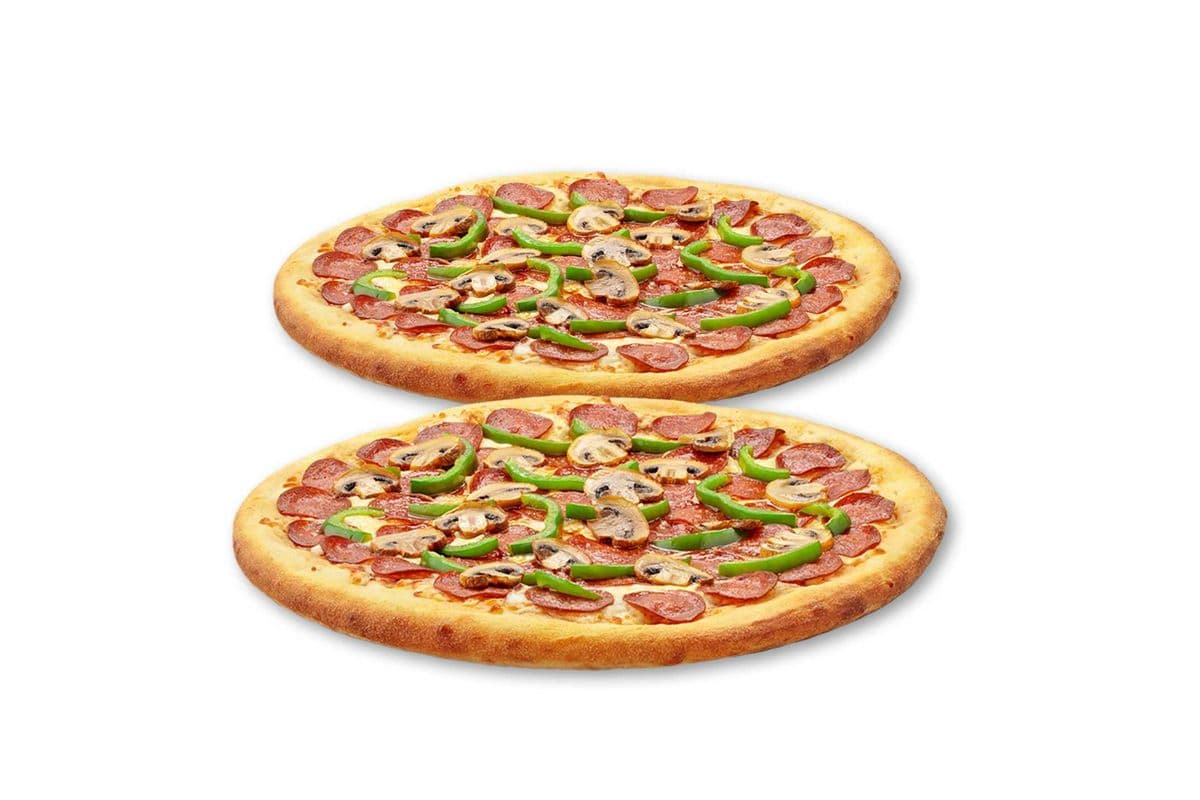 Deux Pizzas Extra-Larges Toutes Garnies / Two Extra-Large All Dressed Pizzas