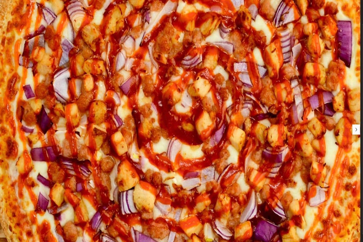 Large BBQ Chicken Pizza