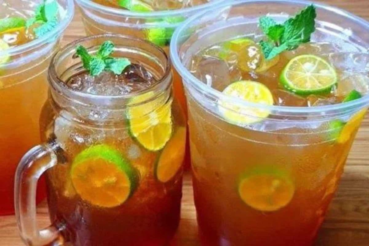 23. Lục Trà Tắc Xí Muội (Kumquat with preserved lemon green tea)