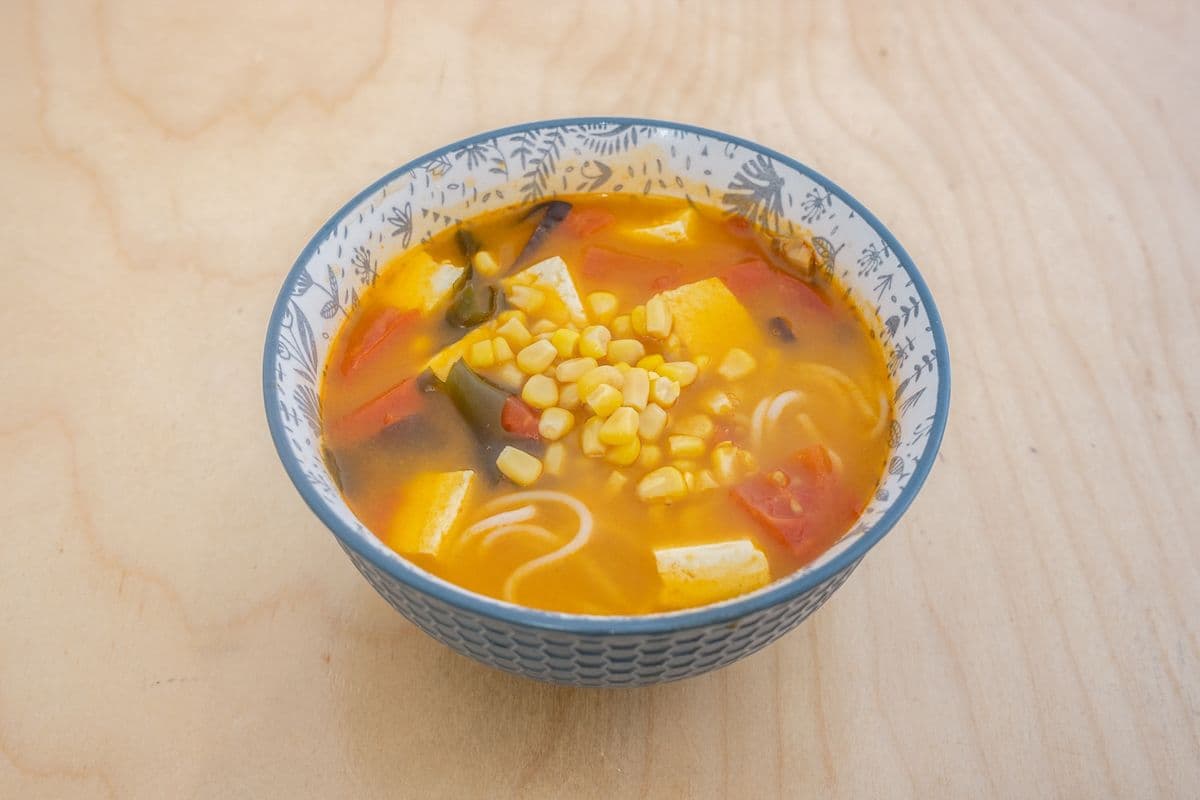 Soupe tom yum vermicelles / Tom Yum Vermicelli Soup